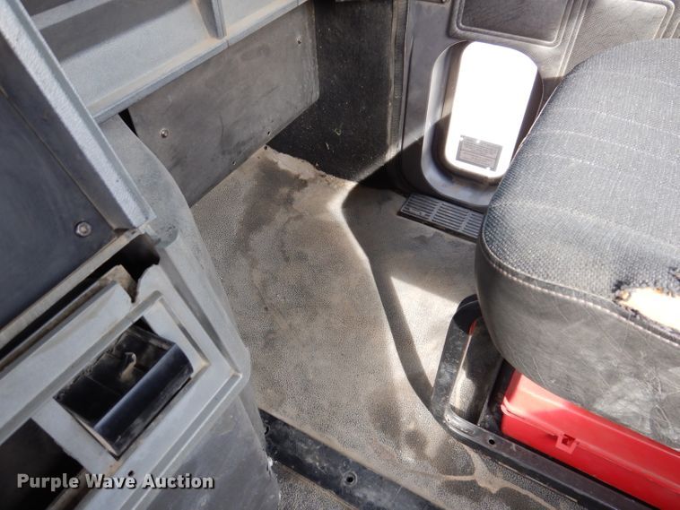 image for item KG9966 1996 Mack CH613  semi truck