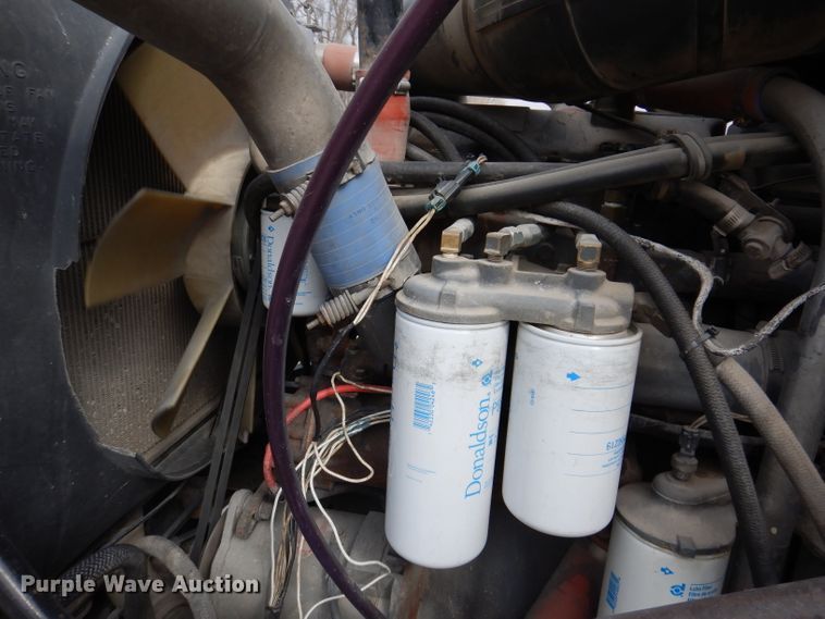 image for item KG9966 1996 Mack CH613  semi truck