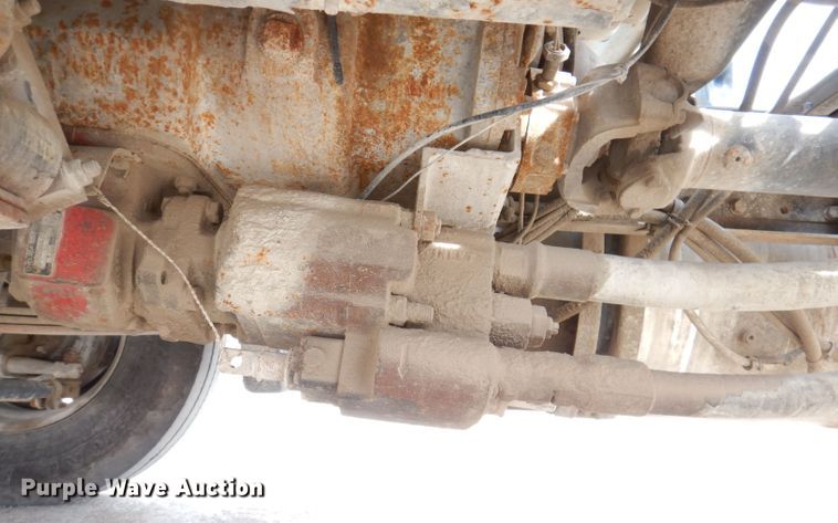 image for item KG9966 1996 Mack CH613  semi truck