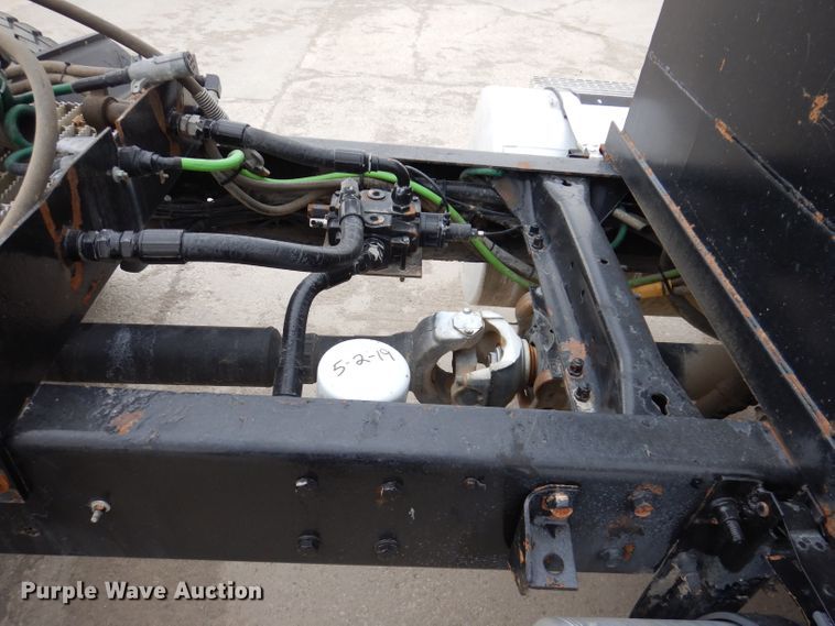 image for item KG9967 2000 Mack CX613  semi truck