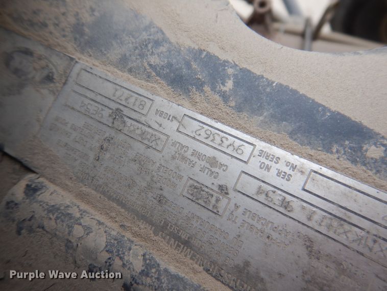 image for item KG9967 2000 Mack CX613  semi truck