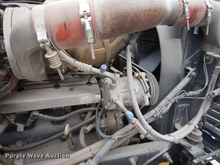 image for item KG9967 2000 Mack CX613  semi truck