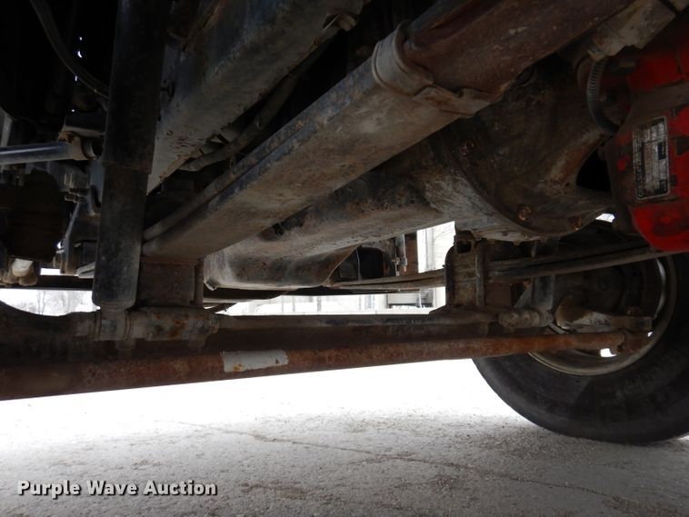 image for item KG9967 2000 Mack CX613  semi truck