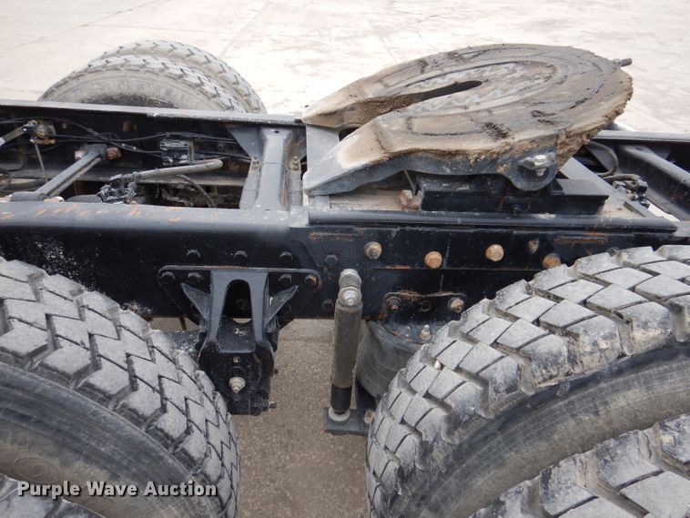 image for item KG9968 1996 Mack CH613  semi truck