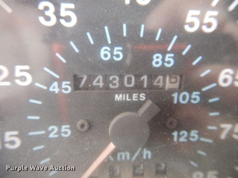 image for item KG9968 1996 Mack CH613  semi truck