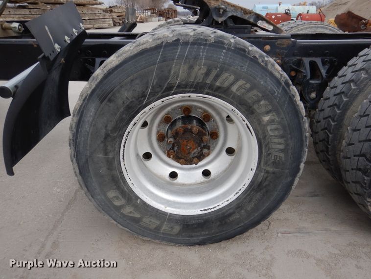 image for item KG9968 1996 Mack CH613  semi truck