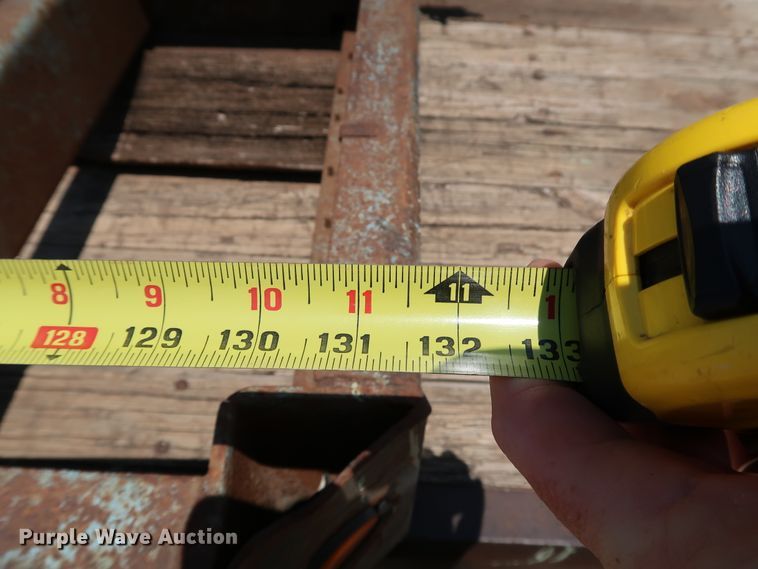 image for item KQ9850 1984 Aztec  extendable flatbed trailer