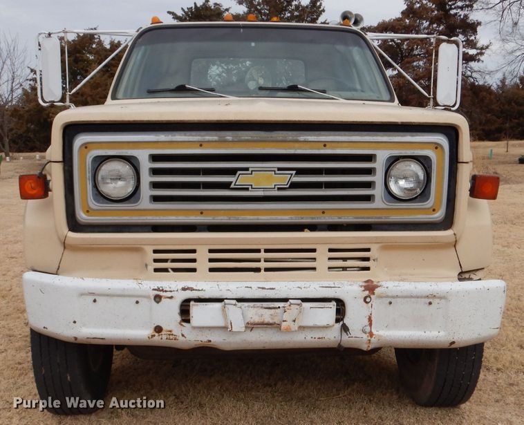 image for item LJ9794 1985 Chevrolet C70  truck