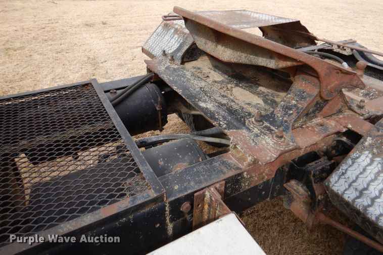 image for item LJ9794 1985 Chevrolet C70  truck