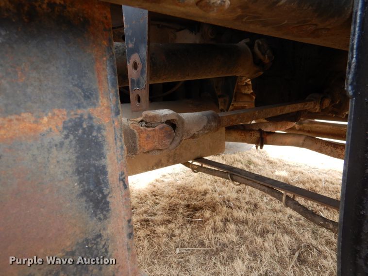 image for item LJ9794 1985 Chevrolet C70  truck