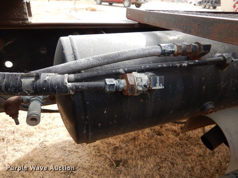 image for item LJ9794 1985 Chevrolet C70  truck