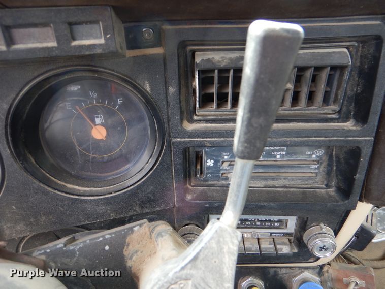 image for item LJ9794 1985 Chevrolet C70  truck