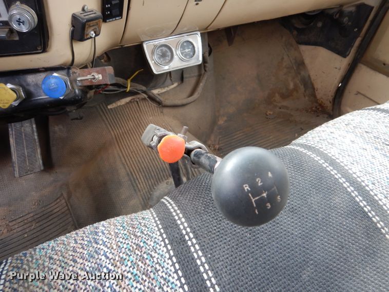 image for item LJ9794 1985 Chevrolet C70  truck