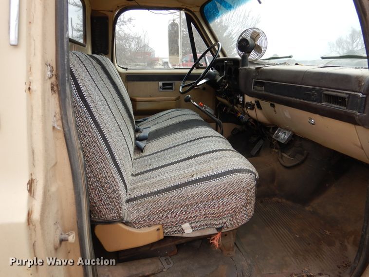 image for item LJ9794 1985 Chevrolet C70  truck