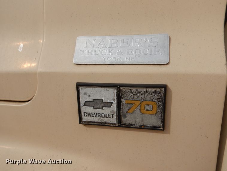 image for item LJ9794 1985 Chevrolet C70  truck