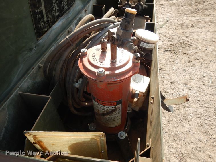 image for item DI8627 1987 Ingersoll Rand P-250-W-D-M-H268  air compressor