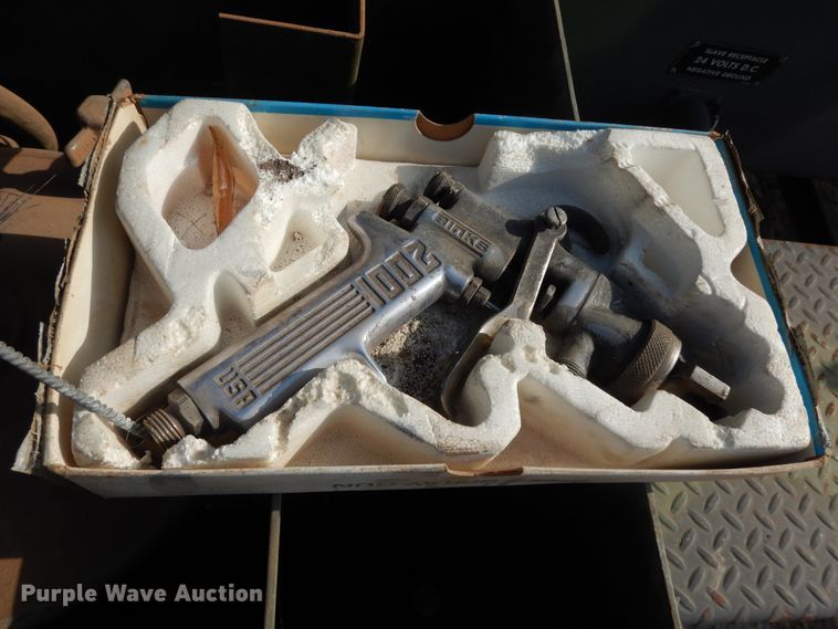 image for item DI8627 1987 Ingersoll Rand P-250-W-D-M-H268  air compressor