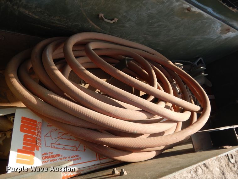 image for item DI8627 1987 Ingersoll Rand P-250-W-D-M-H268  air compressor