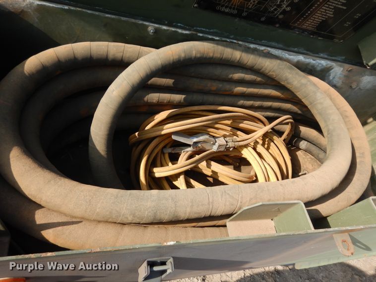 image for item DI8627 1987 Ingersoll Rand P-250-W-D-M-H268  air compressor