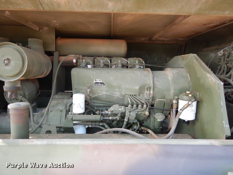 image for item DI8627 1987 Ingersoll Rand P-250-W-D-M-H268  air compressor