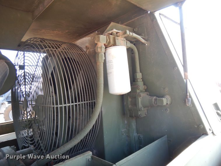 image for item DI8627 1987 Ingersoll Rand P-250-W-D-M-H268  air compressor