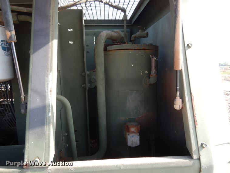 image for item DI8627 1987 Ingersoll Rand P-250-W-D-M-H268  air compressor