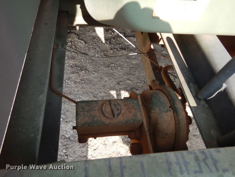 image for item DI8627 1987 Ingersoll Rand P-250-W-D-M-H268  air compressor