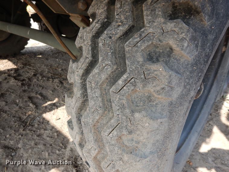 image for item DI8627 1987 Ingersoll Rand P-250-W-D-M-H268  air compressor