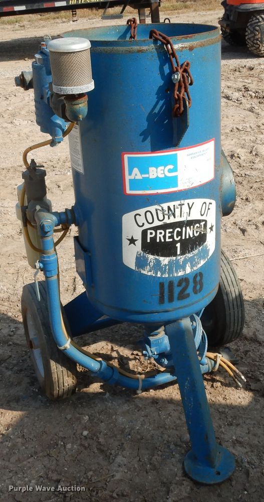 image for item DI8627 1987 Ingersoll Rand P-250-W-D-M-H268  air compressor