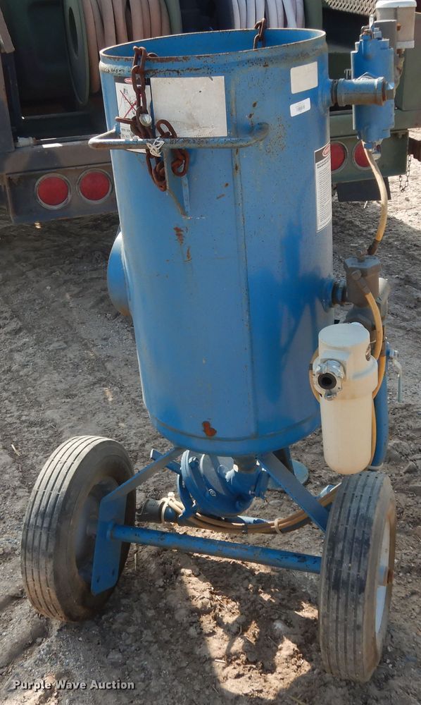 image for item DI8627 1987 Ingersoll Rand P-250-W-D-M-H268  air compressor