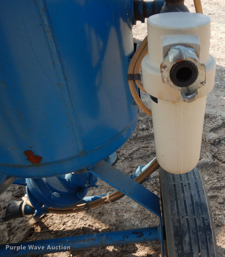 image for item DI8627 1987 Ingersoll Rand P-250-W-D-M-H268  air compressor