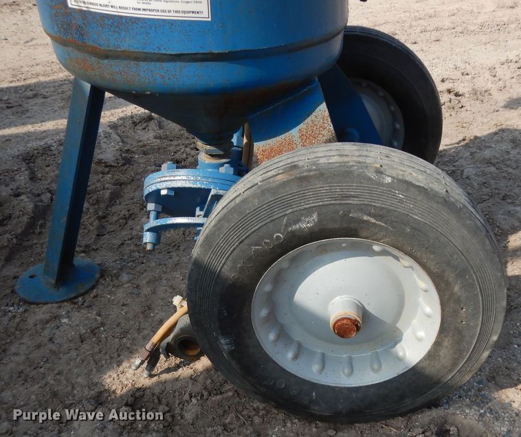 image for item DI8627 1987 Ingersoll Rand P-250-W-D-M-H268  air compressor