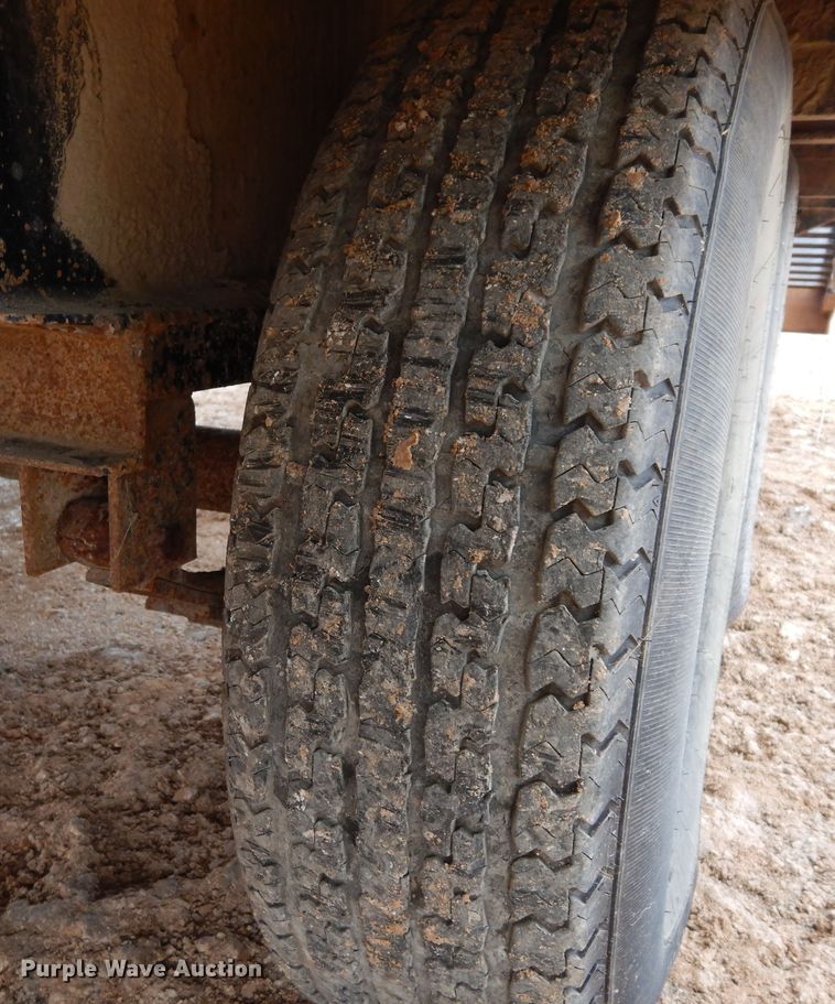 image for item DI8716 2017 Top Hat GN159-25X8.5-15.9E-F  equipment trailer