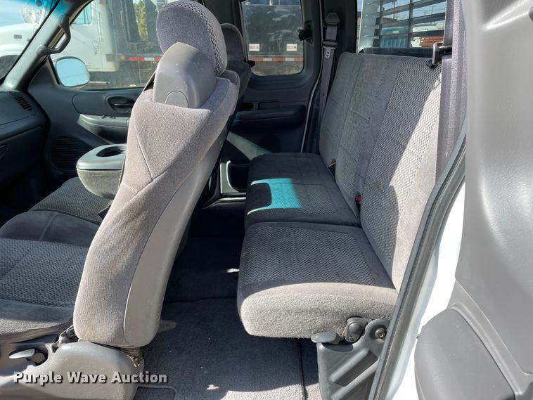 image for item DJ5015 2002 Ford F150  SuperCab pickup truck