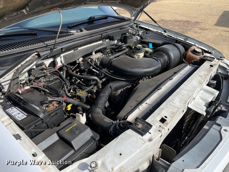 image for item DJ5015 2002 Ford F150  SuperCab pickup truck