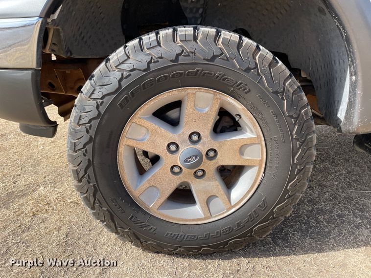 image for item DJ5015 2002 Ford F150  SuperCab pickup truck