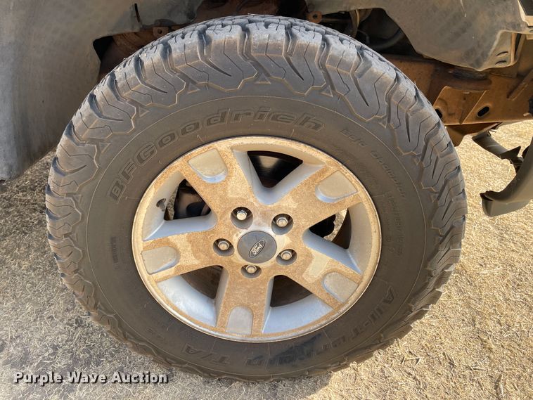 image for item DJ5015 2002 Ford F150  SuperCab pickup truck