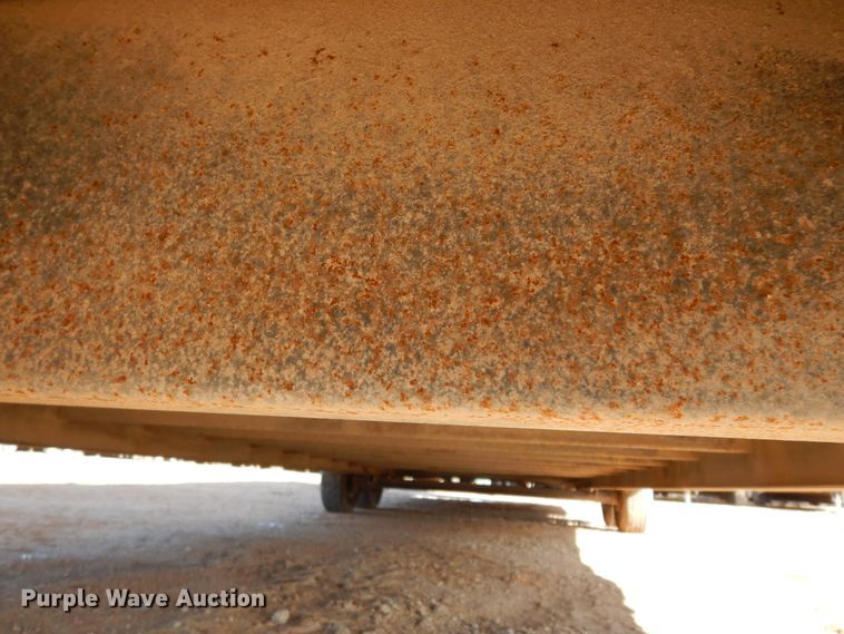 image for item DK0228 2011 TNT THR8.530TA  enclosed cargo trailer