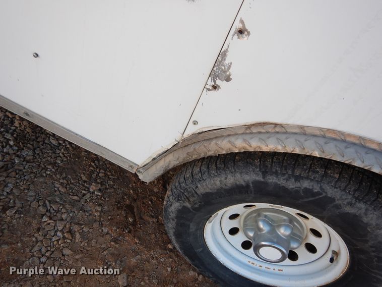 image for item DK0228 2011 TNT THR8.530TA  enclosed cargo trailer