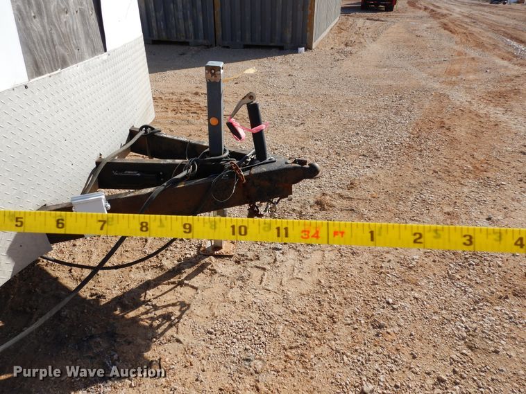 image for item DK0228 2011 TNT THR8.530TA  enclosed cargo trailer