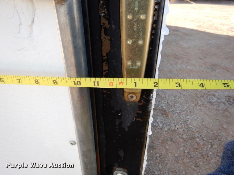 image for item DK0228 2011 TNT THR8.530TA  enclosed cargo trailer