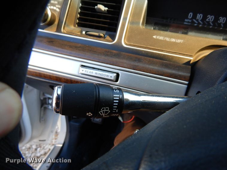 image for item DK0276 1990 Ford Crown Victoria Wagon