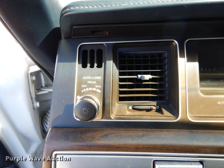 image for item DK0276 1990 Ford Crown Victoria Wagon