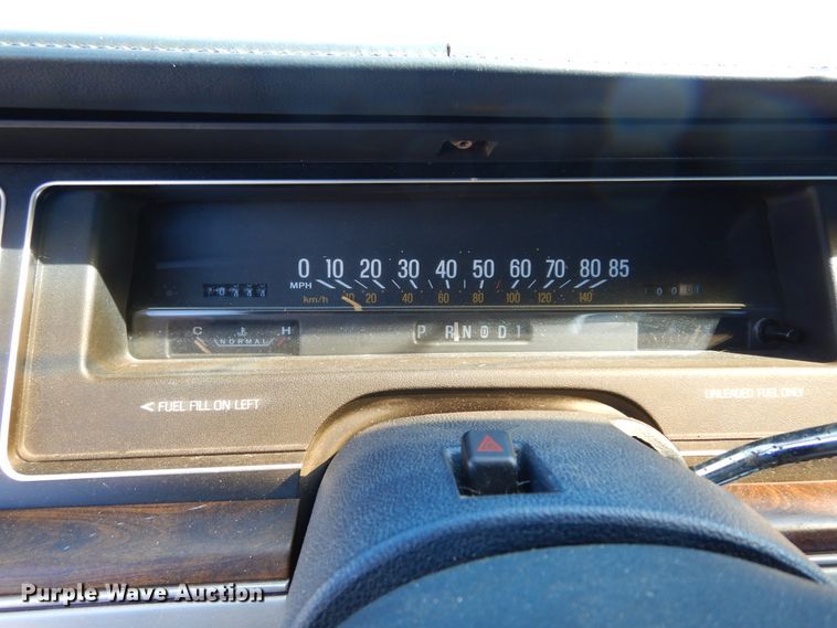 image for item DK0276 1990 Ford Crown Victoria Wagon