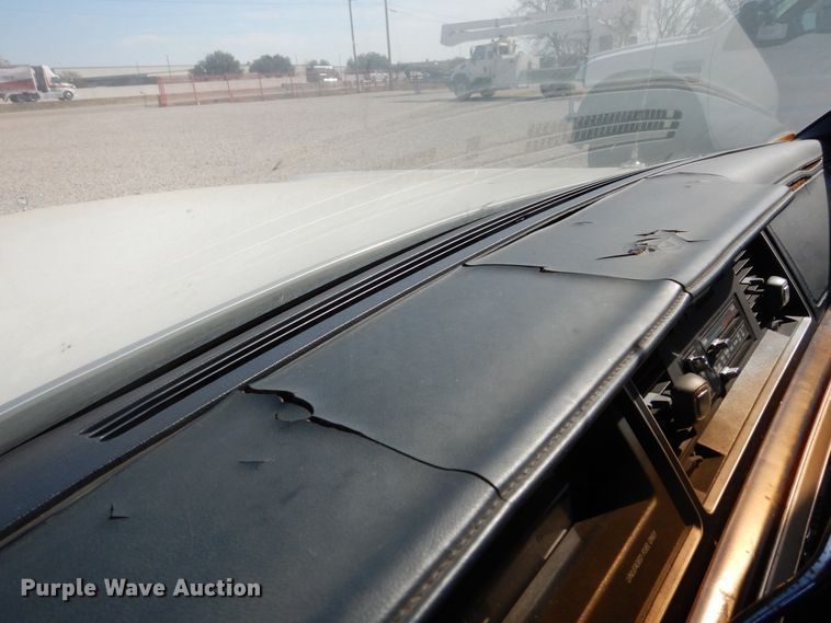 image for item DK0276 1990 Ford Crown Victoria Wagon