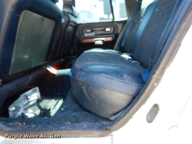 image for item DK0276 1990 Ford Crown Victoria Wagon