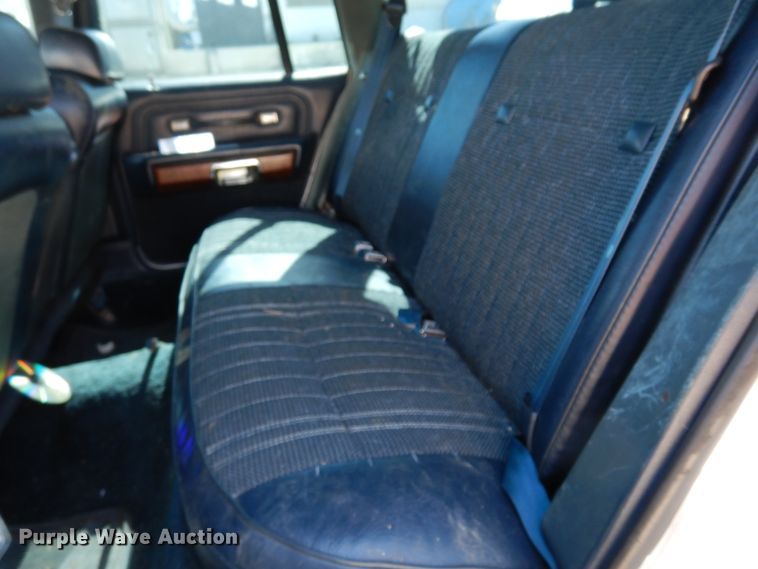 image for item DK0276 1990 Ford Crown Victoria Wagon