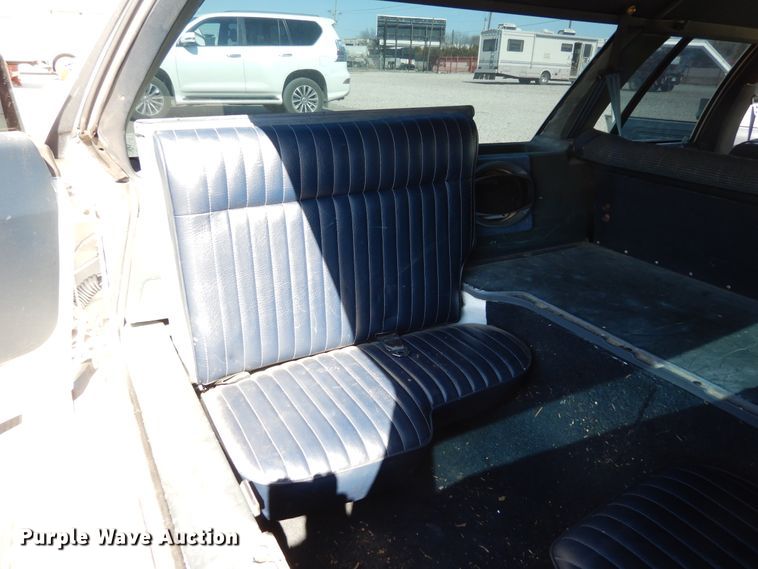 image for item DK0276 1990 Ford Crown Victoria Wagon