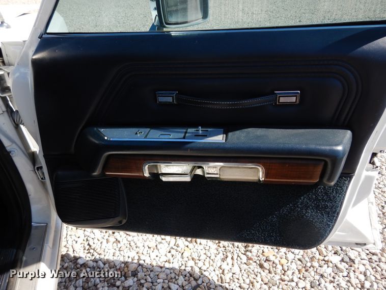 image for item DK0276 1990 Ford Crown Victoria Wagon