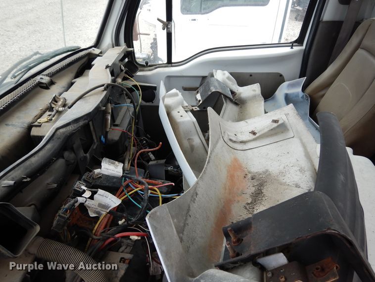 image for item DK0281 (7) truck cabs